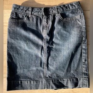 EUC Banana Republic Jean skirt